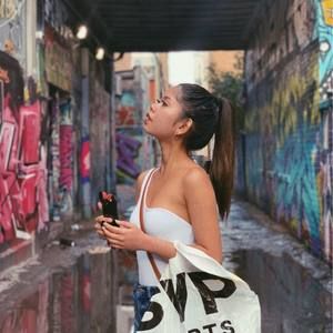 Meet your Posher, Justine